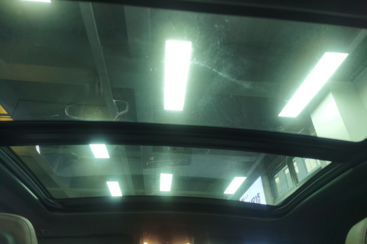 BMW X4 M 2021 car image #18