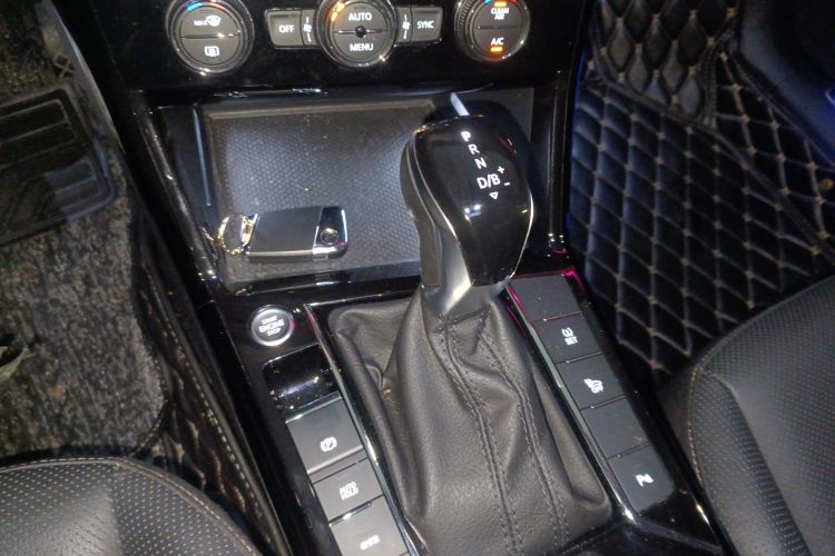 Volkswagen Passat New Energy 2019 #18 Volkswagen Passat New Energy 2019 صورة سيارة #18