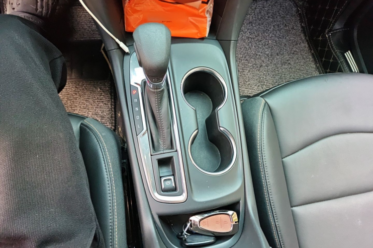 Chevrolet Equinox 2023 car image #18