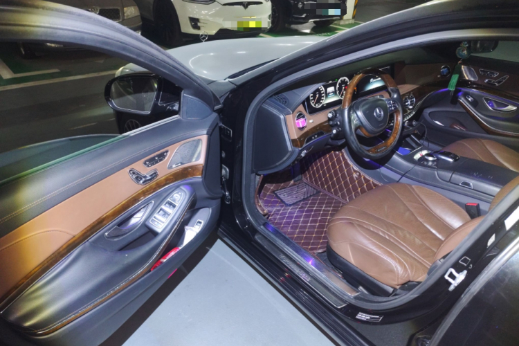 Mercedes-Benz Maybach S Class 2015 #18 Mercedes-Benz Maybach S Class 2015 изображение автомобиля #18