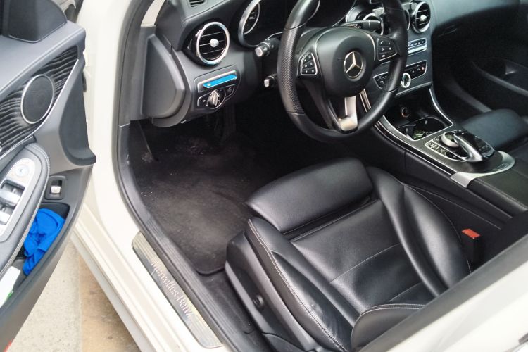 Mercedes-Benz C Class 2015 image de voiture #18