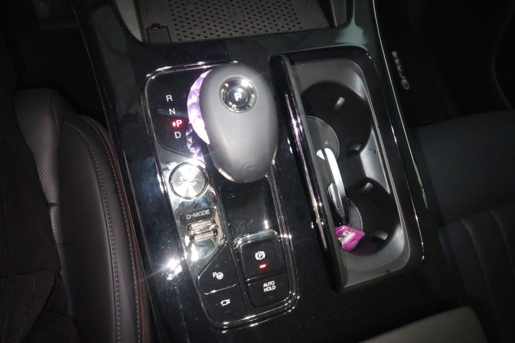 GAC Trumpchi E9 2024 car image #18