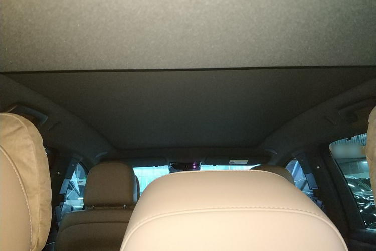 Li i6 2025 immagine di auto #18