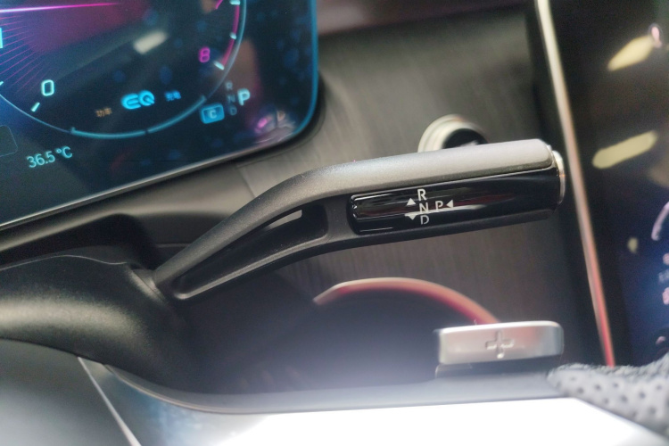 Mercedes-Benz C Class 2022 صورة سيارة #18