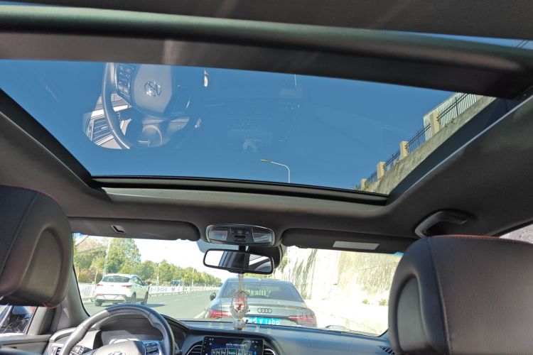 Hyundai Sonata NFC 2015 car image #18