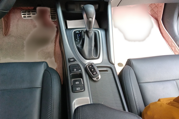 Hyundai Lafesta 2019 car image #18