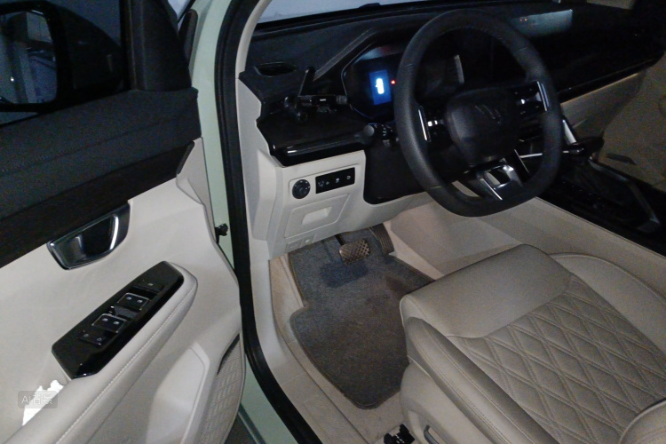 Wuling Asta 2022 car image #18