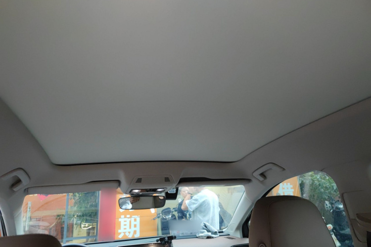 Volkswagen ID.6 X 2022 car image #18