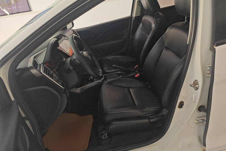 Honda Gienia 2019 car image #18