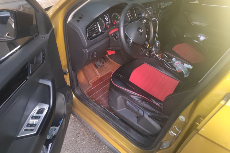 T-Roc 2019 image de voiture #18