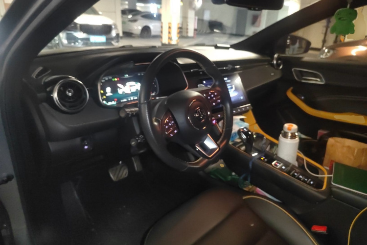 MG 6 New Energy 2022 immagine di auto #18