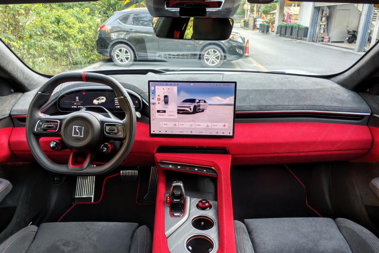 极氪 极氪001 FR 2025 汽车图片 #18