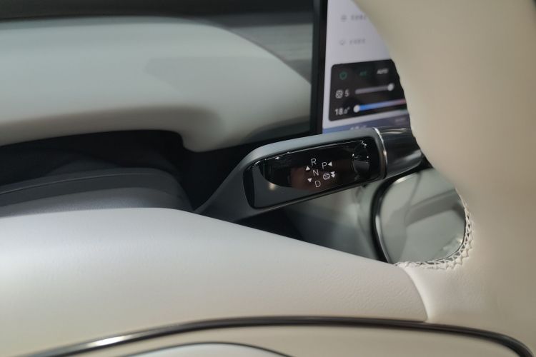 小鹏 2025 #18 小鹏 2025 汽车图片 #18