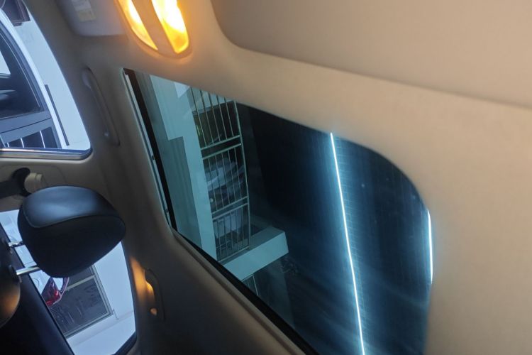 Hyundai Lafesta 2021 car image #18