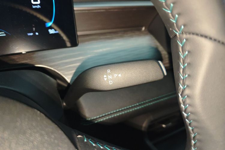BYD Seal 05 DM-i 2025 car image #18