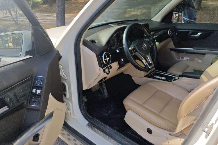 Mercedes-Benz GLK Class 2015 car image #18