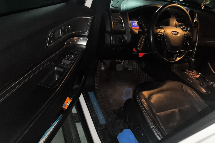 Ford Explorer (Imported) 2018 car image #18