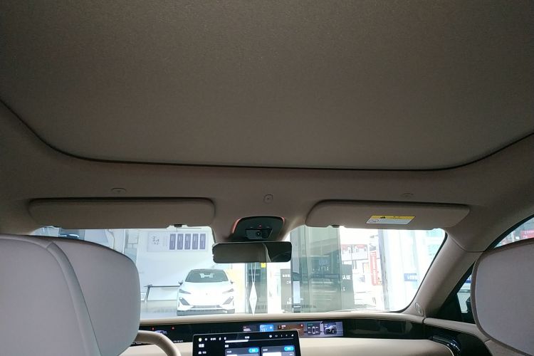 阿维塔 阿维塔07 2025 汽车图片 #18