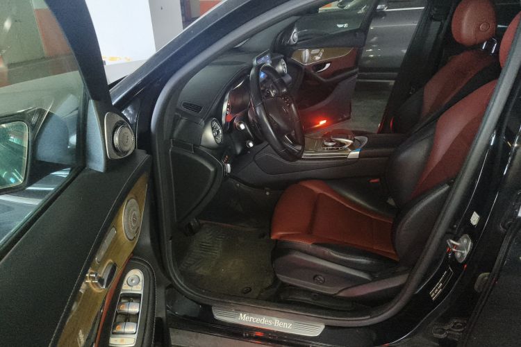 Mercedes-Benz GLC Coupe 2018 immagine di auto #18