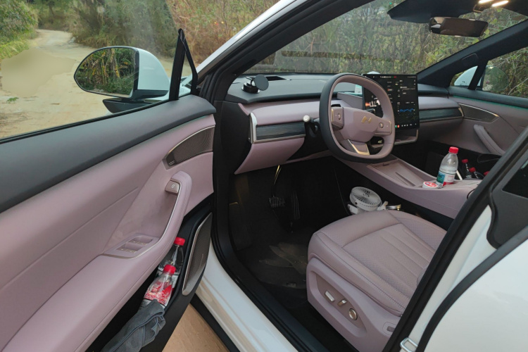 2025 image de voiture #18