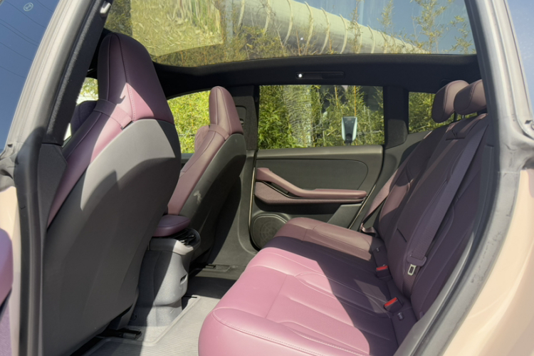 NIO ET5 2023 car image #18