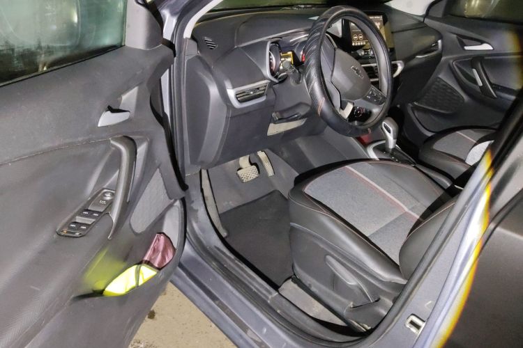 Chevrolet Tracker 2019 #18 Chevrolet Tracker 2019 car image #18