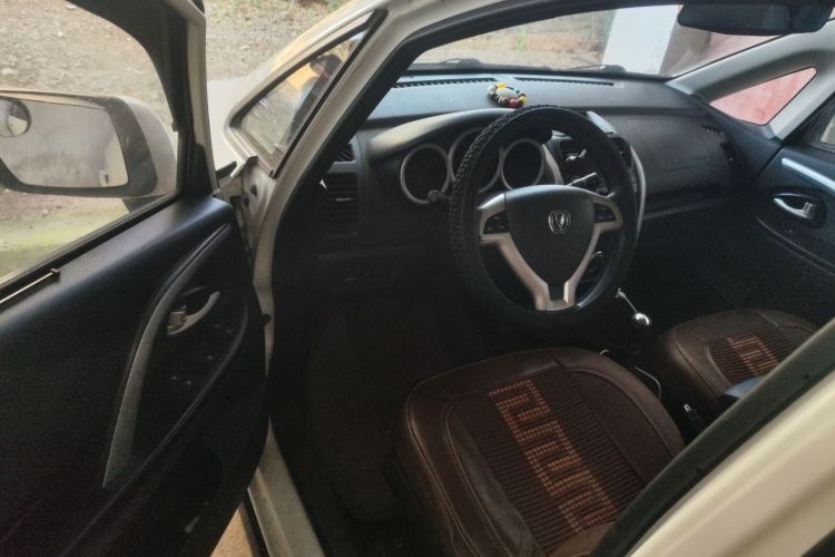 Changan CX20 2016 car image #18