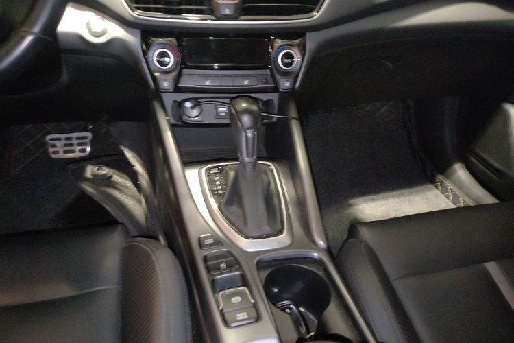 Hyundai Lafesta 2021 #18 Hyundai Lafesta 2021 car image #18