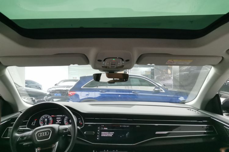 Audi Q8 2021 immagine di auto #18