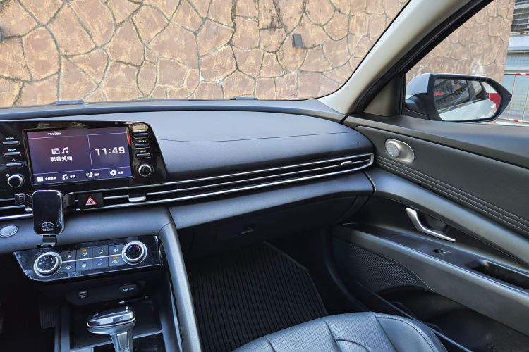 现代 伊兰特 2021 汽车图片 #18