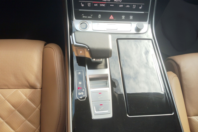Audi A8 2020 car image #18