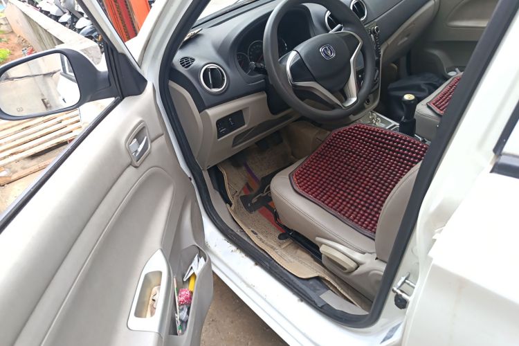 Changan Alsvin V3 2016 #18 Changan Alsvin V3 2016 immagine di auto #18