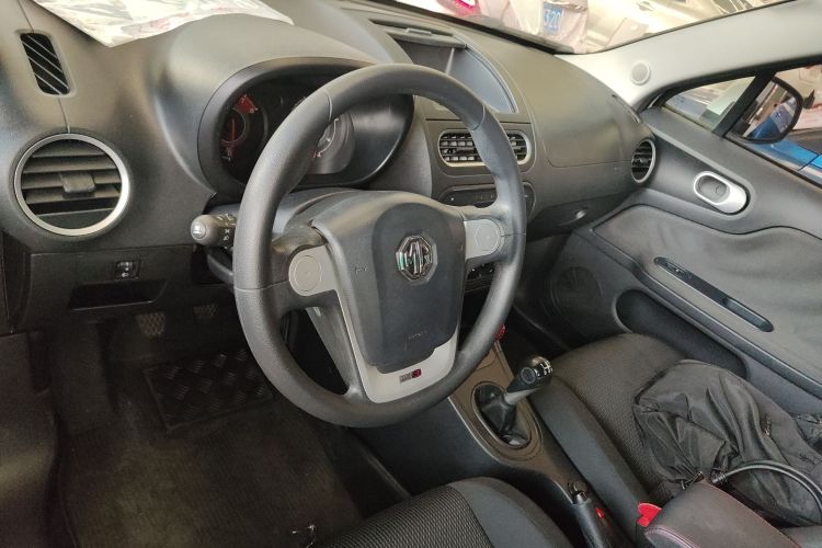 MG 3 2016 car image #18