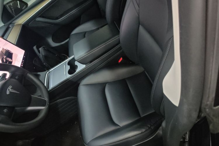 Tesla Model Y 2022 #18 Tesla Model Y 2022 car image #18