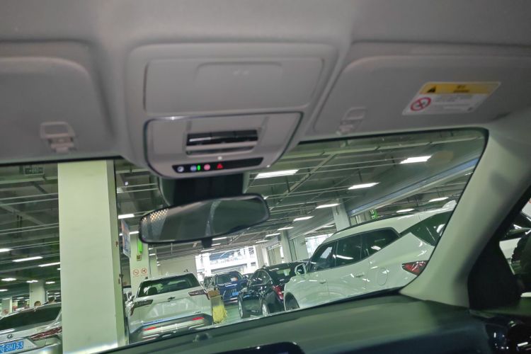 Chevrolet Equinox Plus 2025 #18 Chevrolet Equinox Plus 2025 car image #18