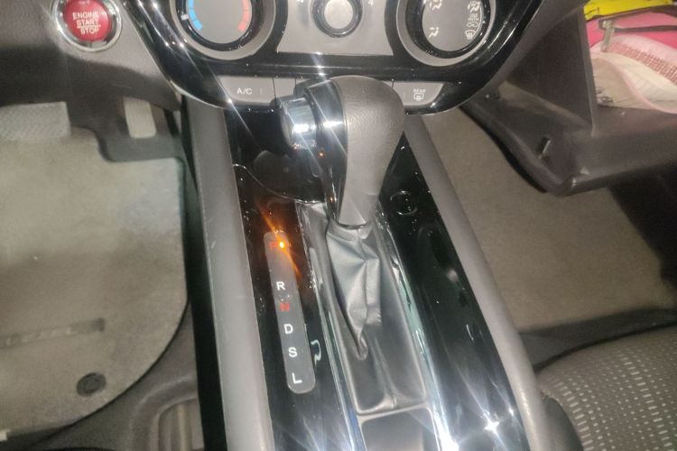 Honda VEZEL 2018 car image #18