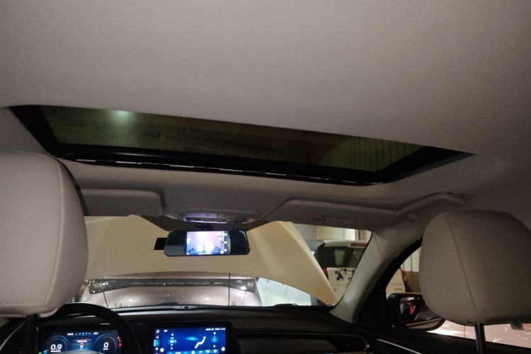 Ford Escort 2021 car image #18