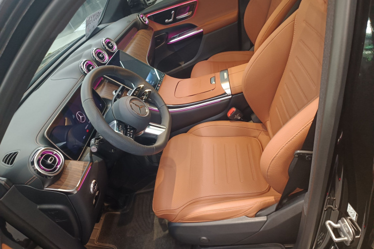 Mercedes-Benz GLC Class 2025 car image #18