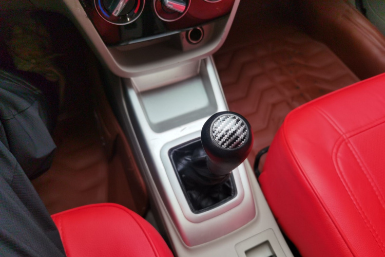 Changan Alsvin V3 2016 #18 Changan Alsvin V3 2016 car image #18