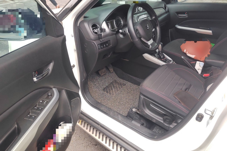 Suzuki Vitara 2017 car image #18