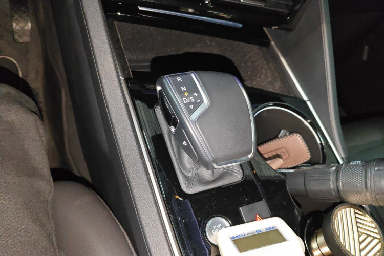 Volkswagen Touareg New Energy 2021 car image #18