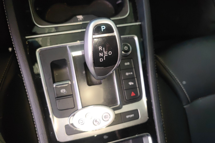 BYD Song MAX New Energy 2019 #18 BYD Song MAX New Energy 2019 car image #18