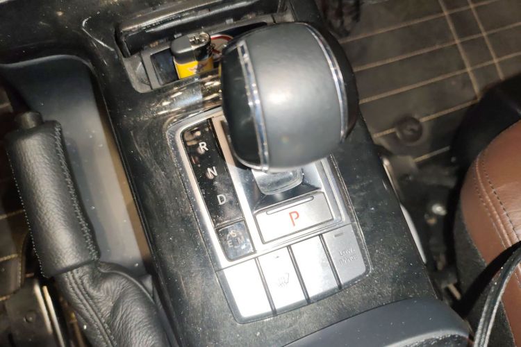 Mercedes-Benz G Class 2017 imagem de carro #18