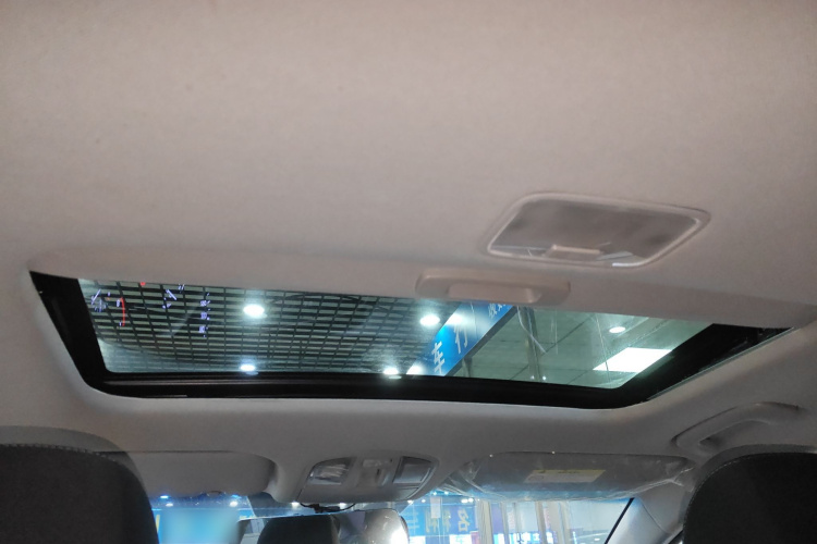 Hyundai Elantra AD 2019 car image #18