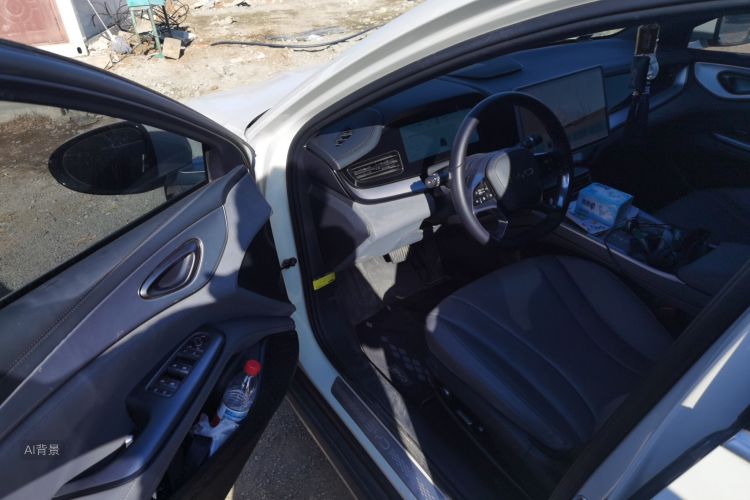 BYD Seal 07 DM-i 2024 car image #18