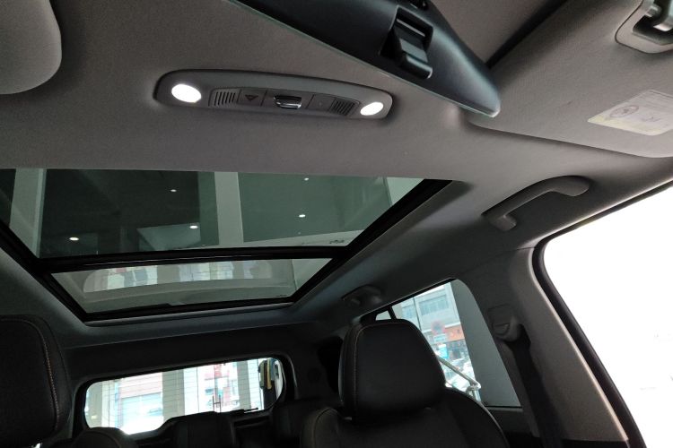 2024 car image #18
