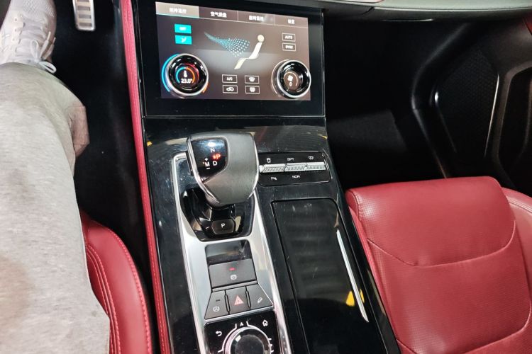 X70 PLUS 2021 car image #18