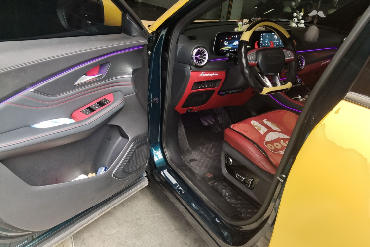 Forthing T5 EVO 2023 car image #18
