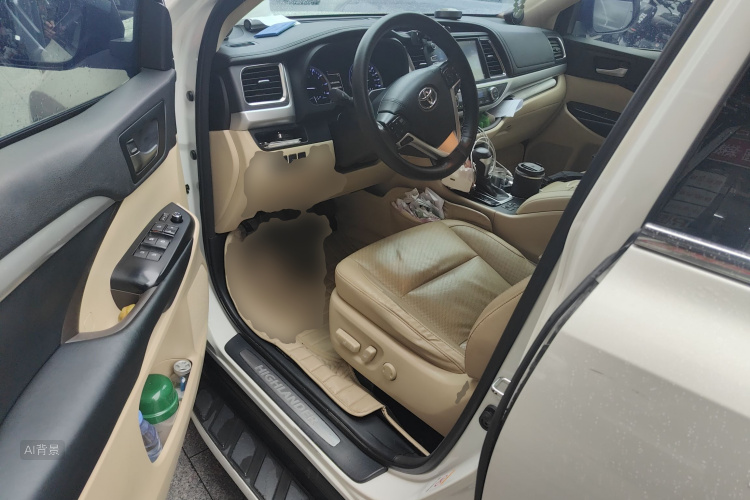 Toyota Highlander 2019 car image #18