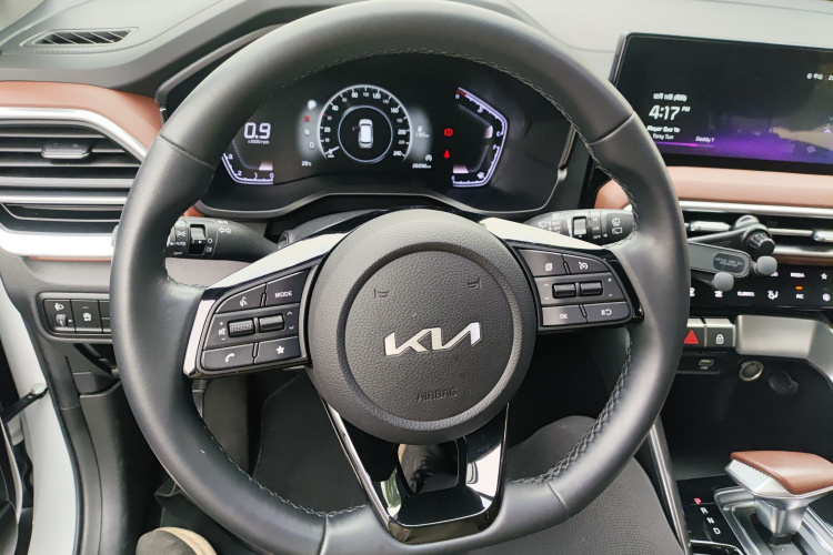 Kia Sportage R 2023 car image #18